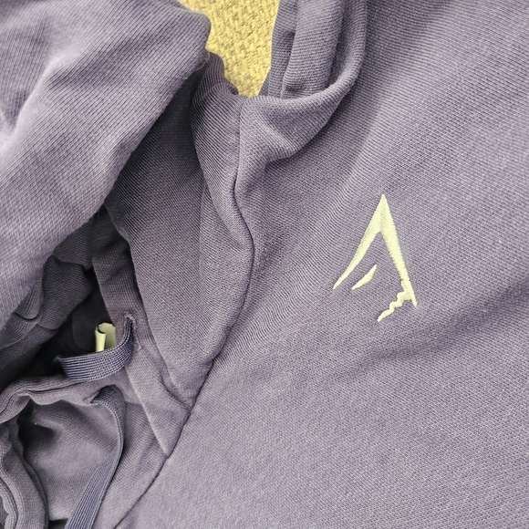 Gymshark Women's Training Oversized Hoodie - Picture 3 of 5